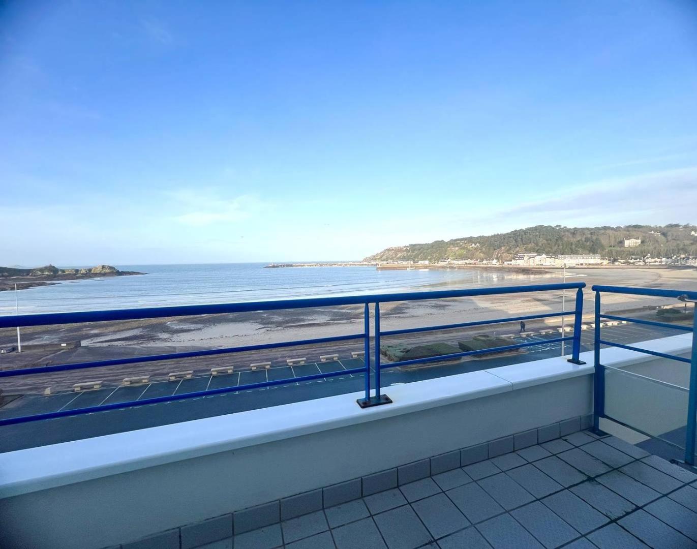 514 - Appartement 1 Chambre Vue Mer En Bordure De La Plage Du Centre D'Erquy Kültér fotó